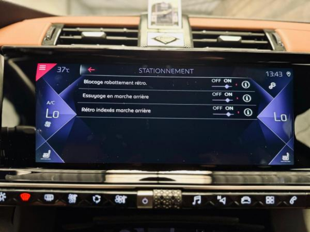 DS DS 7 CROSSBACK So Chic 1.5 BlueHDi 130cv EAT8 Inspiration OPERA + Toit pano + Hifi Focal + Night Vision + Led