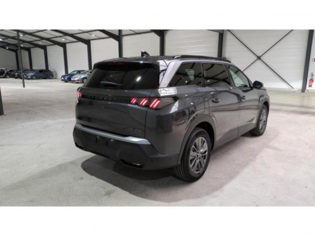 PEUGEOT 5008 Allure Hybrid 145cv e-DCS6 7 Places + Pack Panoramic Navigation + NEUF 0KM