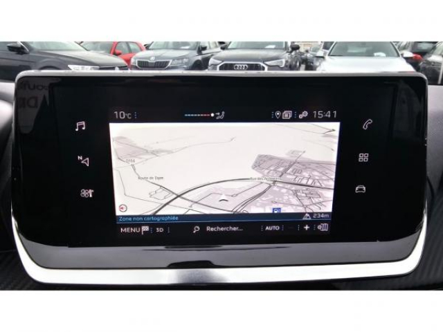 PEUGEOT 208 ACTIVE 1.5 BlueHDi 100cv + Navigation 3D + Aide au stationnement arrière