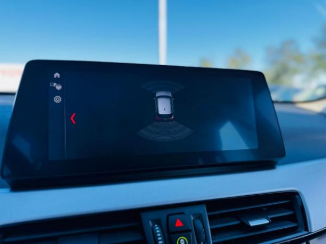 BMW X1 Design sDrive 16dA + Cuir + Sieges AV Chauffant + Affichage HUD + Carplay