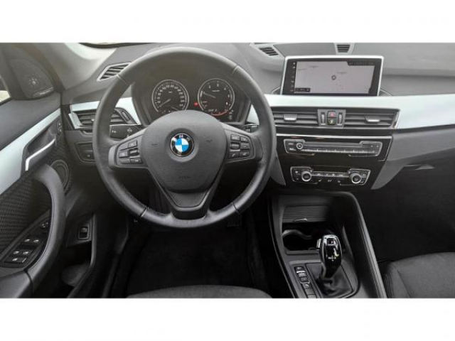 BMW X1 Lounge 16dA + Harman Kardon + Attelage Amovible + Sieges AV Chauffant