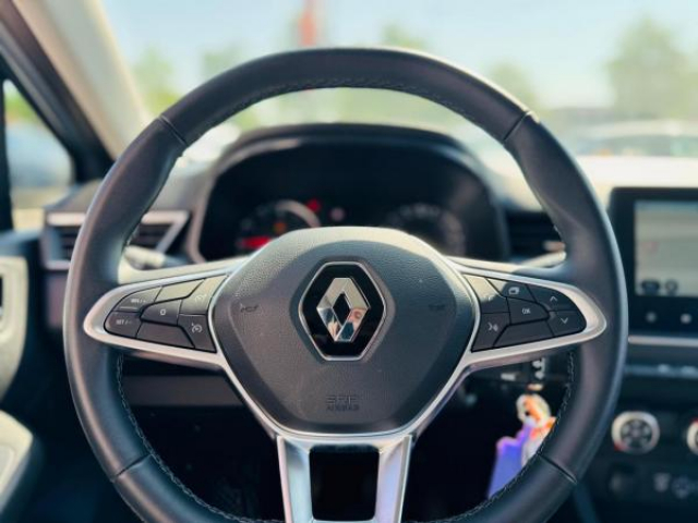 RENAULT CLIO Equilibre 1.0 Tce 90cv + Pack Navigation avec Radio Numérique DAB et Carplay + RS