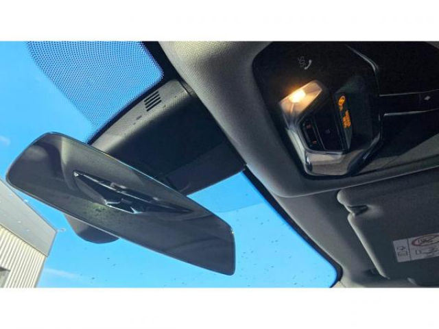 BMW SERIE 1 Advantage Pack Business 116d + Toit ouvrant + Navigation Pro + HIFI + Sièges av chauffants