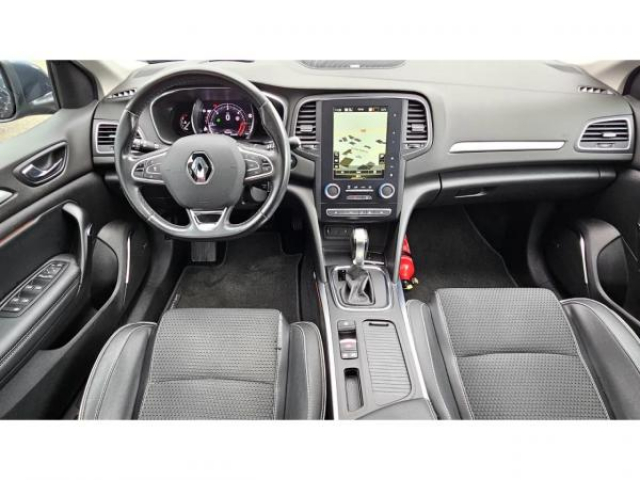 RENAULT Megane Estate Intens 1.5 BluedCi 115cv EDC + Bose + Toit pano + Attelage + Camera + Affichage tête haute