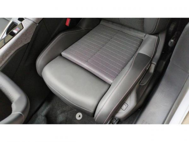 PEUGEOT 3008 ALLURE Hybrid 136cv e-DCS6+Pack Panoramic Navigation+PACK 360 VISION DRIVE ASSIST+NEUF 0KM