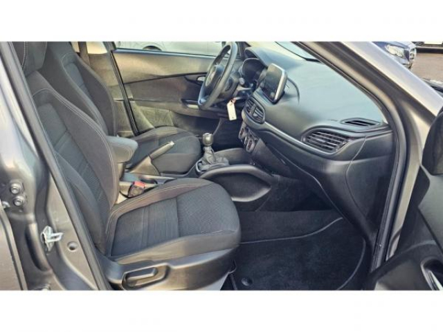 FIAT TIPO Easy 1.4i 95cv