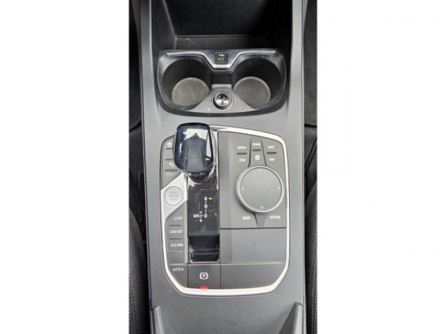 BMW SERIE 1 Advantage 116dA + Radar AV et AR + Régulateur de vitesse + Jantes 16 + Roue de secours