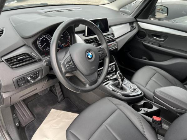 BMW SERIE 2 Avantage Business Edition 216dA 7 Places + Similicuir + Sièges AV Chauffant + Attelage