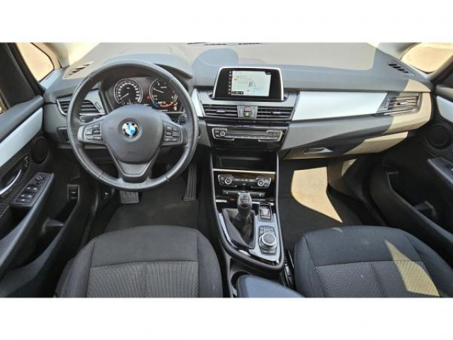 BMW serie 2 gran tourer Advantage Edition 216d 116cv + Toit ouvrant panoramique + Attelage