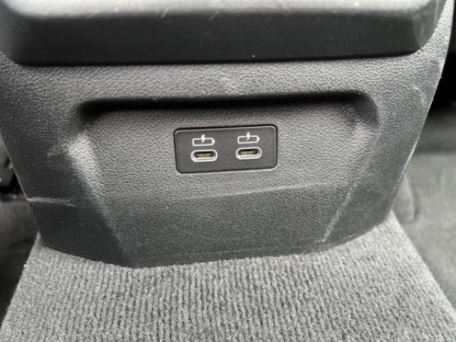BMW SERIE 1 Advantage Pack 116dA 116cv + Sièges avant chauffants + Attelage