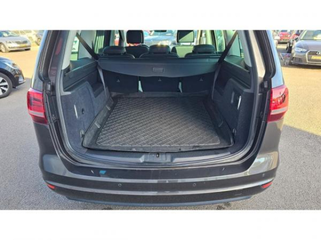 VOLKSWAGEN SHARAN Lounge 2.0TDI 150cv DSG 7pl+Cuir+Toit Pano+Camera+Xenon+Portes electriques+JA18+Alarme