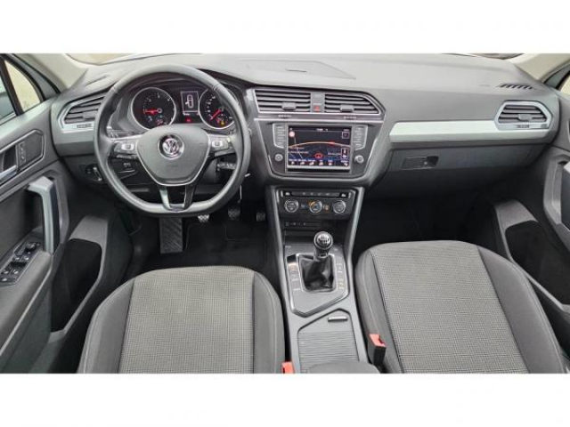 VOLKSWAGEN TIGUAN Trendline 2.0 TDI 150cv + Park Pilot + Climatisation automatique + Discover Media