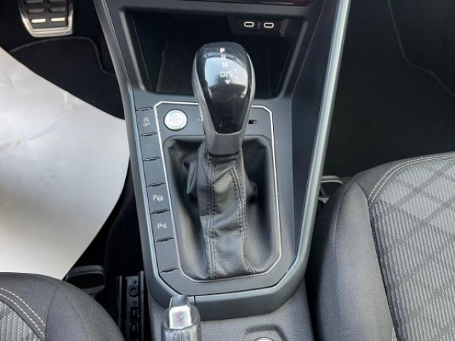 VOLKSWAGEN POLO R-Line 1.0 TSI 110cv DSG7 + Digital Cockpit PRO + Camera de Recul + Keyless Access + Sieges AV Chauf