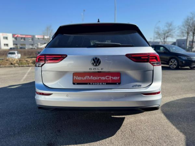 VOLKSWAGEN Golf SW LIFE 1.0 eTSI 110cv DSG7 + Caméra de recul  + Vitres arrière surteintées + RS