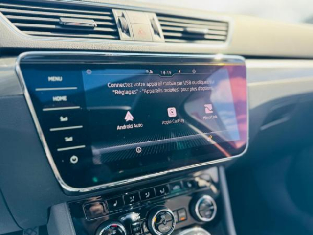 SKODA SUPERB Style 2.0 TDI 150cv DSG7+Toit pano+Sound CANTON+Sièges av/ar chauff+Attelage Elec