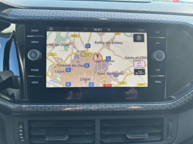 VOLKSWAGEN T-CROSS STYLE 1.6 TDI 95cv DSG7 + Pack LED + Camera de recul + Sieges AV Chauffants