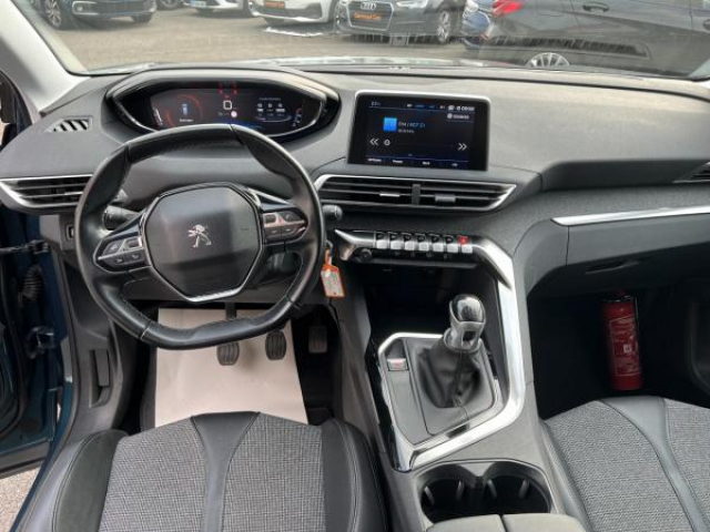 PEUGEOT 5008 Allure 1.5 BlueHDi 130cv