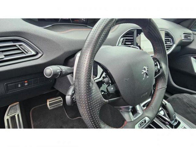 PEUGEOT 308 SW GT Pack 1.5 BlueHDi 130cv EAT8 + Toit Panoramique + Sièges AV chauffants massant
