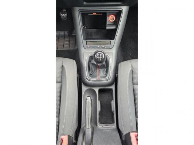 VOLKSWAGEN GOLF plus 1.6 TDI 105cv Team + Caméra de recul + Carplay