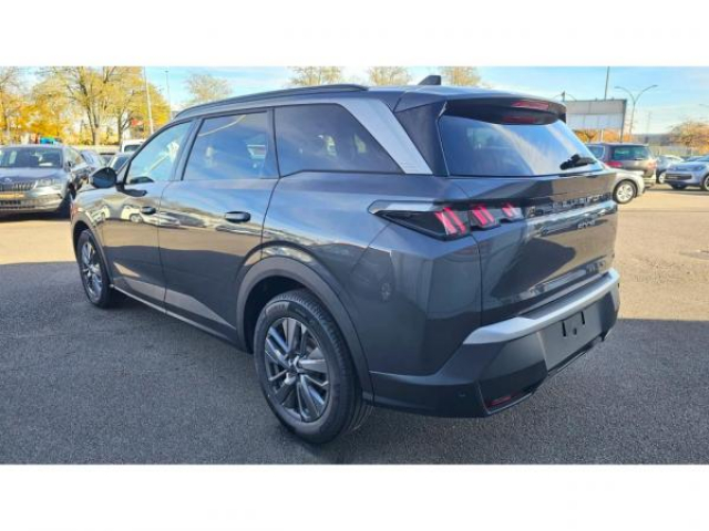 PEUGEOT 5008 Allure Hybrid 145cv e-DCS6 7 Places + Pack Panoramic Navigation + NEUF 0KM