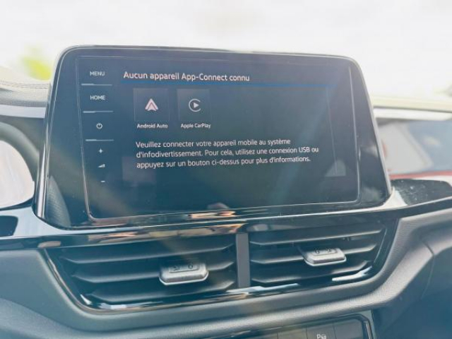 VOLKSWAGEN T-ROC R-Line 2.0 TDI 150cv DSG7 + Matrix LED + Attelage + Pack Black + Pack Easy open + 4 Jantes HIVER