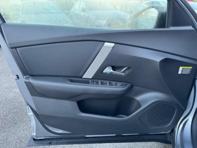 CITROEN C4 Plus 1.5 BlueHDi 130cv EAT8 + NEUF 0KM