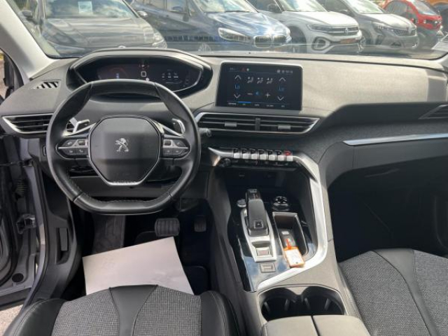 PEUGEOT 3008 Allure 1.5 HDi 130cv EAT8 Full LED + hayon elec + grip control + pack city 2