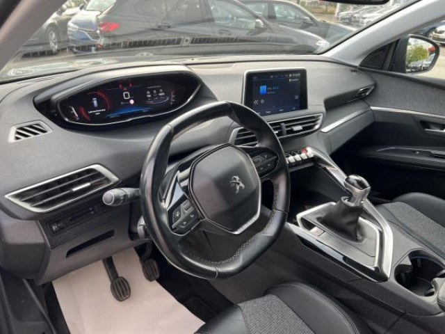 PEUGEOT 5008 Allure 1.5 BlueHDi 130cv