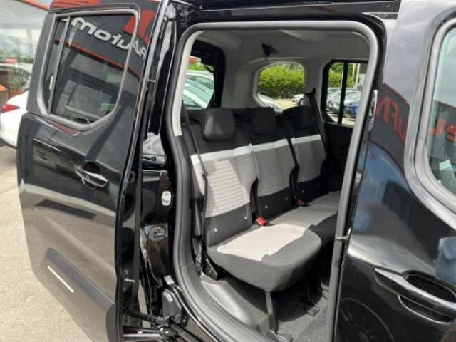 CITROEN BERLINGO Max VP M 1.5 BlueHDi 130cv EAT8 + Drive Pack + Navigation et Mirror Screen + NEUF 0KM