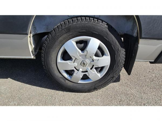 RENAULT MASTER Grand Confort F3500 L2H3 2.3 dCi 125cv Traction + TVA RECUPERABLE