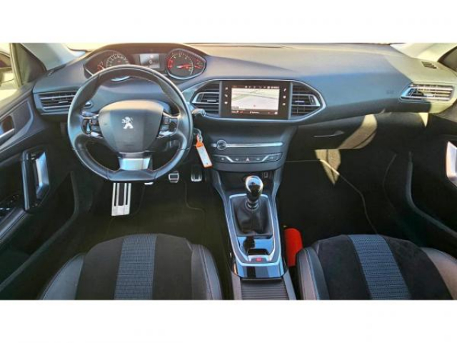 PEUGEOT 308 SW Tech Edition 1.5 BlueHDi 130cv + Attelage + Roue de Secours