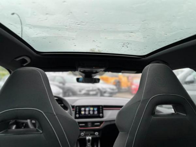 SKODA KAMIQ Monte Carlo 1.0 TSI 116cv DSG7 avec Toit Panoramique + Full LED MATRIX + NEUF 0KM