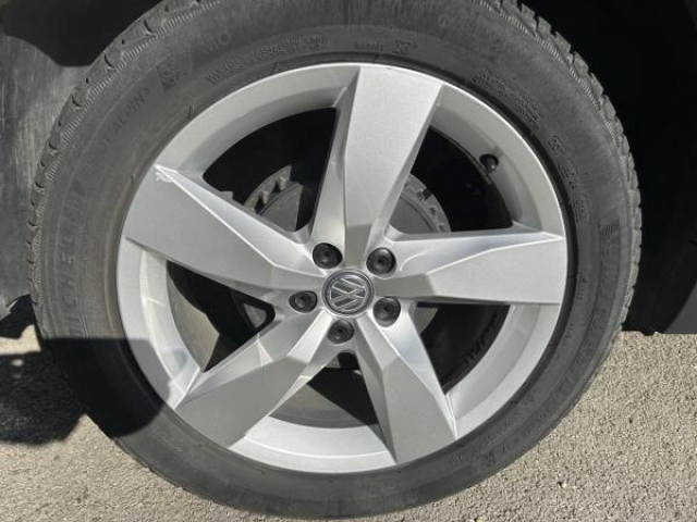 VOLKSWAGEN T-CROSS STYLE 1.6 TDI 95cv DSG7 + Pack LED + Camera de recul + Sieges AV Chauffants