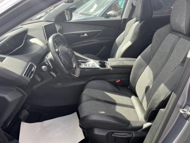 PEUGEOT 3008 Allure 1.5 HDi 130cv EAT8 Full LED + hayon elec + grip control + pack city 2