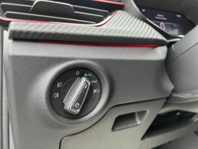 SKODA KAMIQ Monte Carlo 1.0 TSI 116cv DSG7 avec Toit Panoramique + Full LED MATRIX + NEUF 0KM