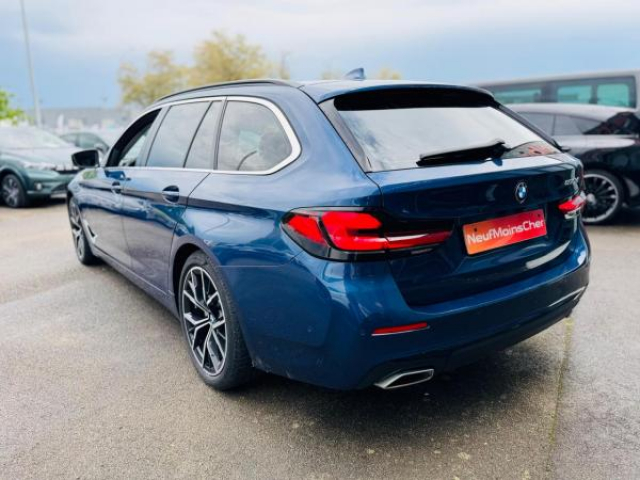 BMW SERIE 5 TOURING Lounge 530dA 286cv+Park Assist Plus+Cuir Dakota+Affichage tete haute+JA19 style 845M