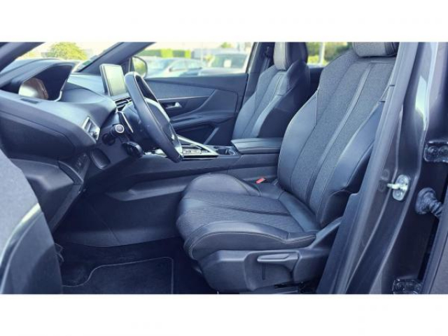 PEUGEOT 3008 GT Line 1.5 BlueHDi 130cv EAT8 + Advanced Grip Control + Pack city 2 + Pack Drive Assist