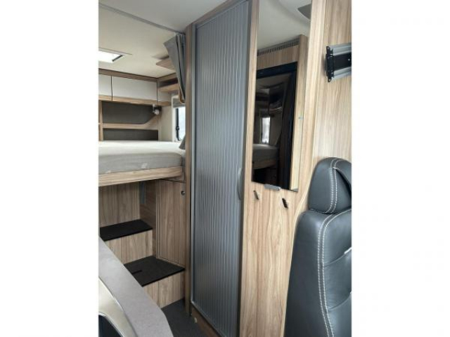 HYMER ML-T HYMER 570 4x4 V6 3.0l 419 CDi 190 CV BVA 7G-TRONIC TVA RECUPERABLE