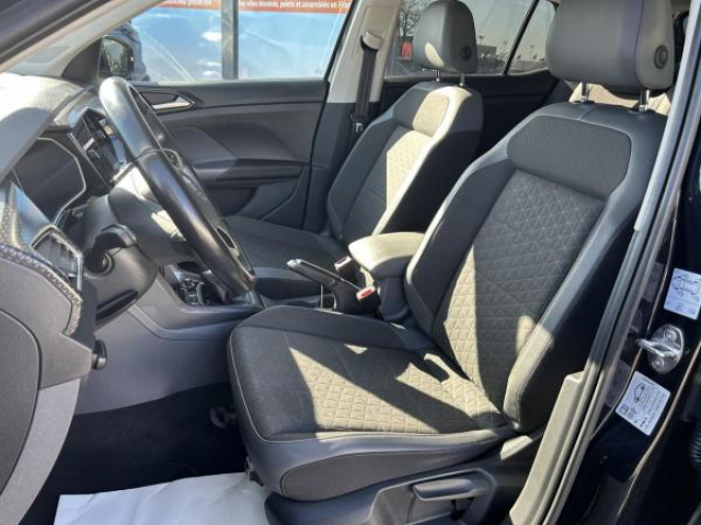 VOLKSWAGEN T-CROSS STYLE 1.6 TDI 95cv DSG7 + Pack LED + Camera de recul + Sieges AV Chauffants