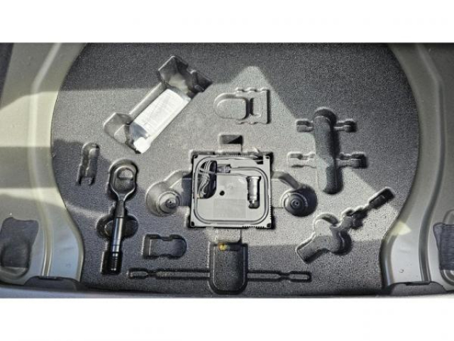 AUDI Q3 Business 35 TDI 150cv S-tronic + Audi smartphone interface + Hayon electrique + JA 19