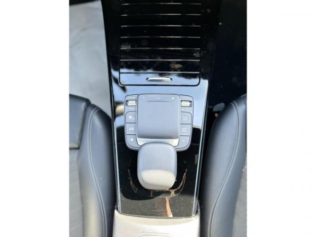 MERCEDES CLASSE A Business Line 2L 180D  8G-DCT + CAMERA DE RECUL