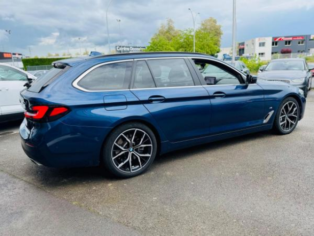 BMW SERIE 5 TOURING Lounge 530dA 286cv+Park Assist Plus+Cuir Dakota+Affichage tete haute+JA19 style 845M