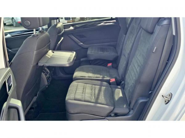 VOLKSWAGEN TOURAN Lounge 2.0 TDI 150cv DSG7 7places + Pack LED directionnel + Toit Ouvrant + Camera de Recul + JA17