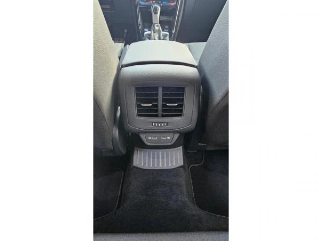 VOLKSWAGEN T-ROC R-Line 2.0 TDI 150cv DSG7 + Matrix LED + Sieges Massant Chauffant + Alarme