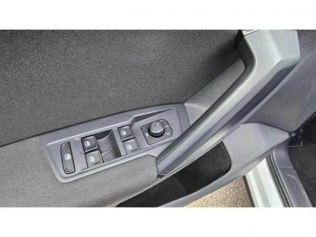 VOLKSWAGEN TIGUAN Trendline 2.0 TDI 150cv + Park Pilot + Climatisation automatique + Discover Media