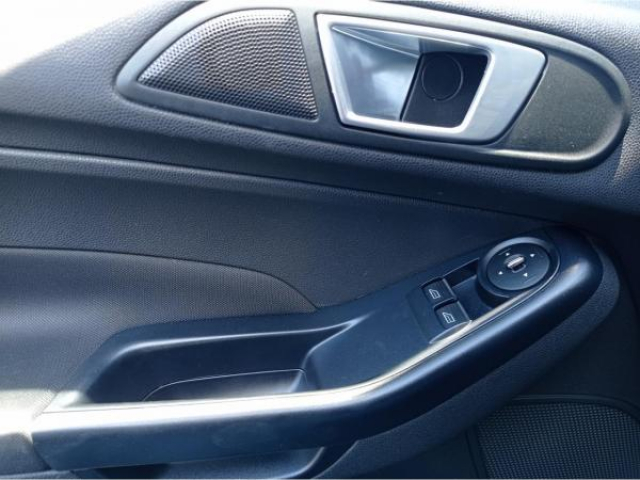 FORD FIESTA Trend 1.25i 82cv