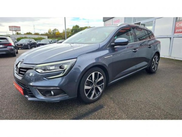 RENAULT Megane Estate Intens 1.5 BluedCi 115cv EDC + Bose + Toit pano + Attelage + Camera + Affichage tête haute