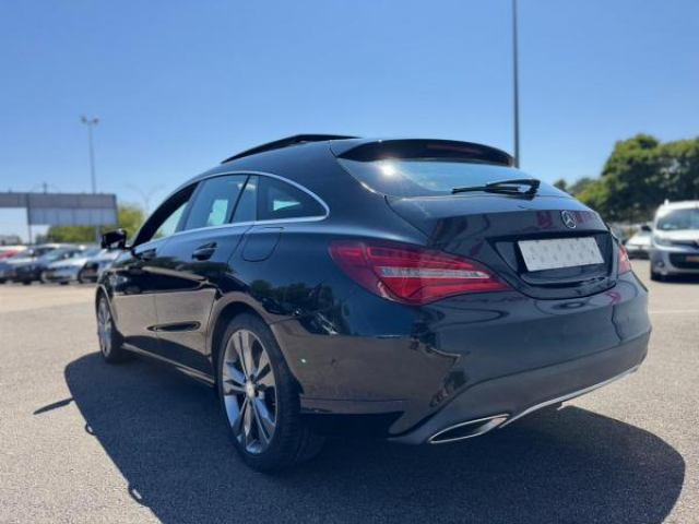 MERCEDES CLASSE CLA SHOOTING BRAKE Urban 220d 163cv 7G-DCT + Toit Panoramique + Pack Harman Kardon + Cuir + Carplay