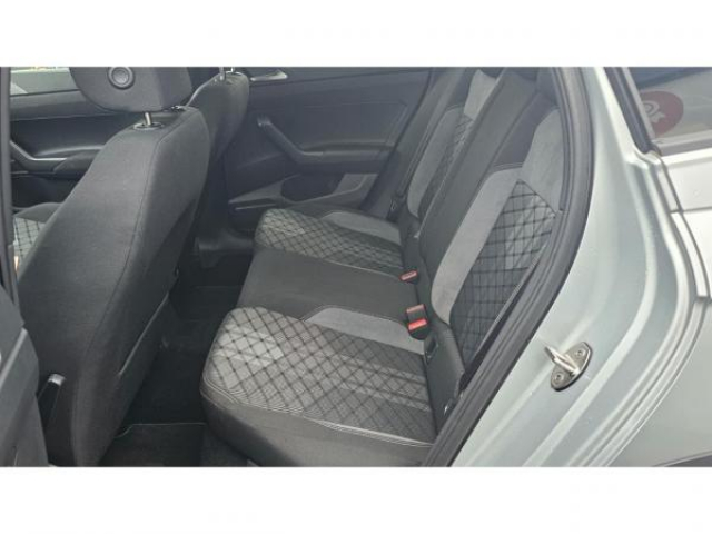 VOLKSWAGEN TAIGO R-Line 1.0 TSI 110cv DSG7 Pack Design Black