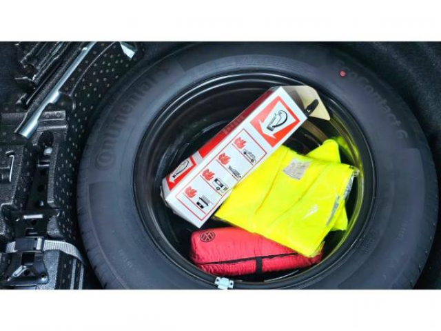 VOLKSWAGEN Passat SW Style 2.0 TDI 122cv DSG7 + Cuir VIENNA + LED MATRIX + Pack Travel Assist + Keyless Access